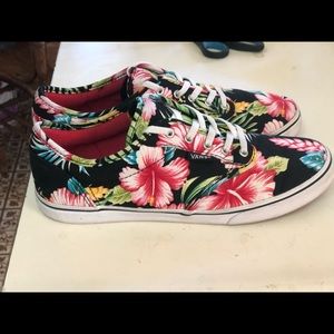 Vans Aloha edition women size 7